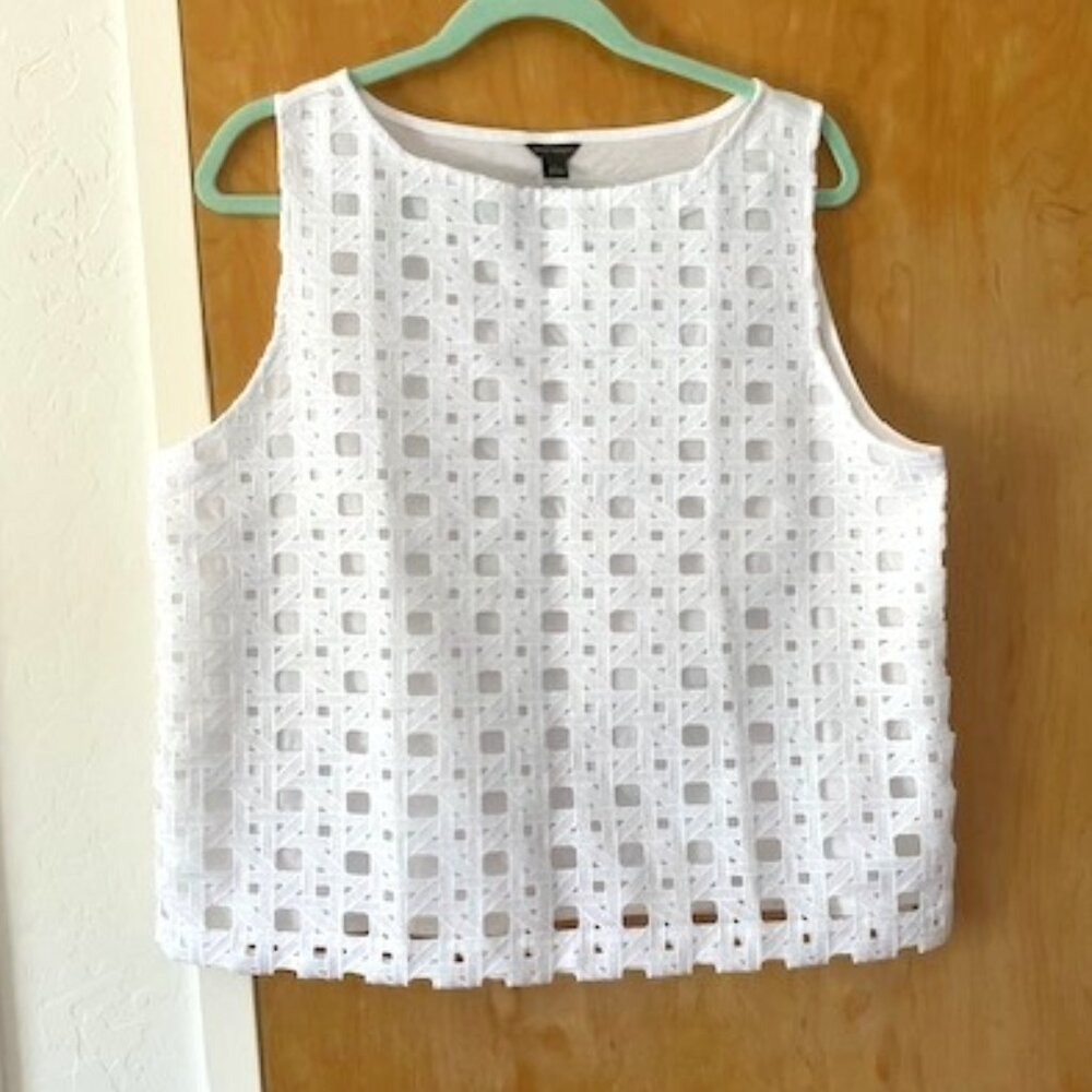 Ann Taylor White Eyelet Sleeveless Top
